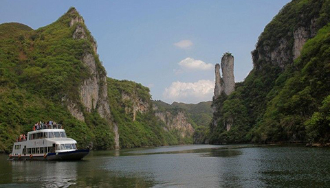 鎮(zhèn)遠(yuǎn)古城、舞陽(yáng)河火車二日游